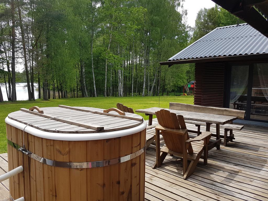 Ramybes Uostas Guest House Svedriske ภายนอก รูปภาพ