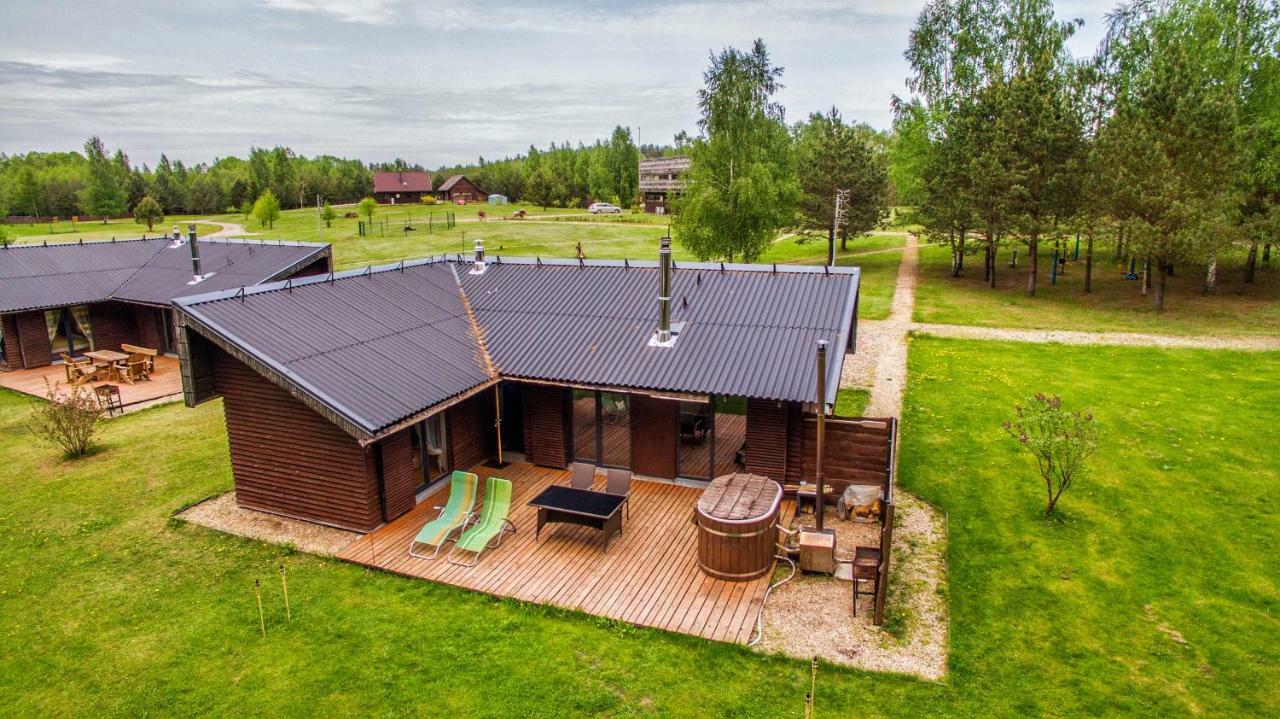 Ramybes Uostas Guest House Svedriske ภายนอก รูปภาพ